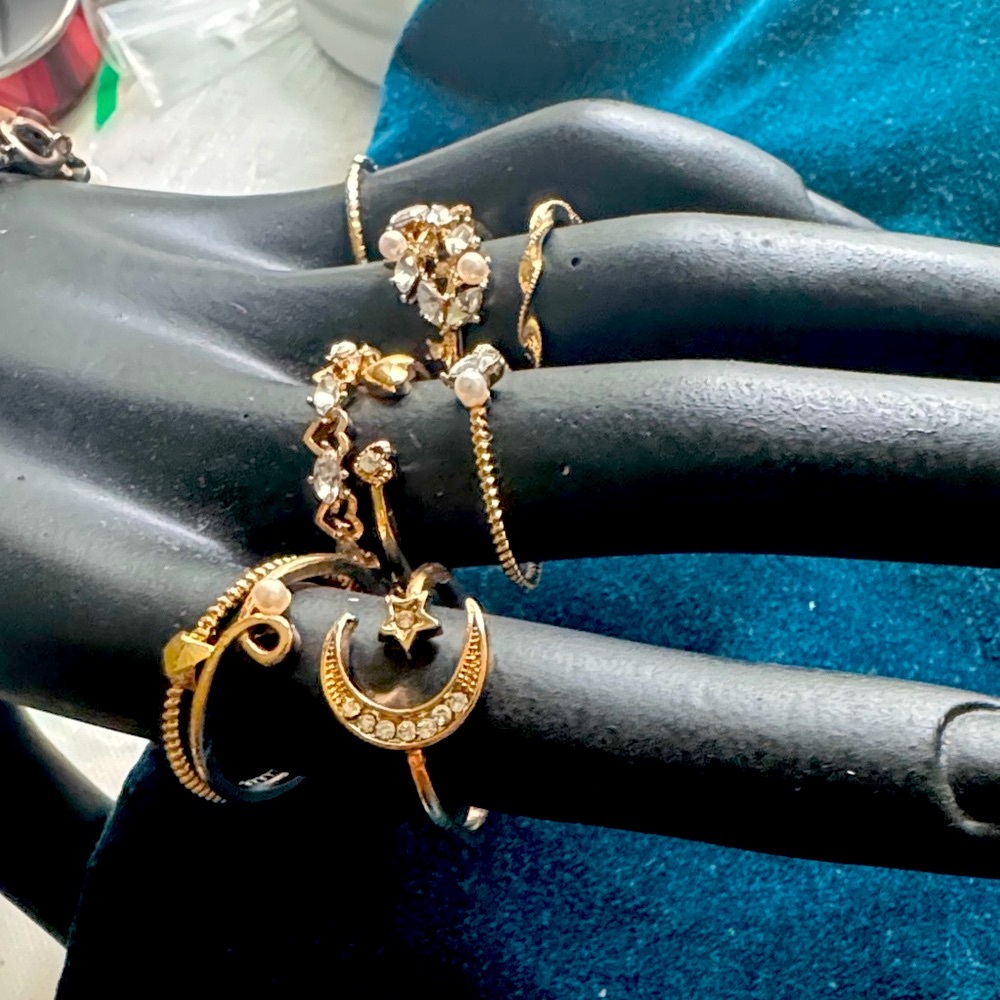 Elegant Gold ring with mini pearl & tiny diamond Women's Ring Set